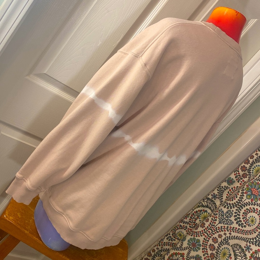 AMERICAN EAGLE Jegging Fit Ahh.Mazingly Soft Oversized Tie-Dye Sweatshirt - Picture 6 of 12